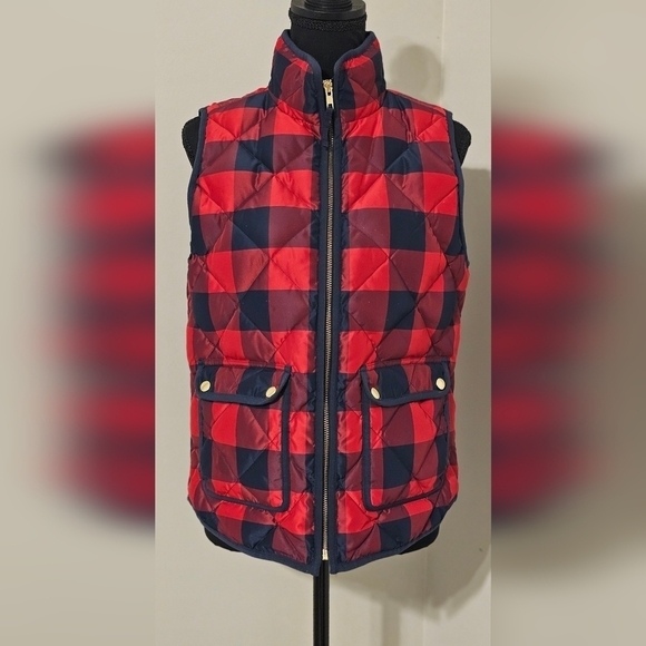 J Crew Buffalo Plaid Puffer Vest with Gold Snap Pockets - Picture 2 of 6